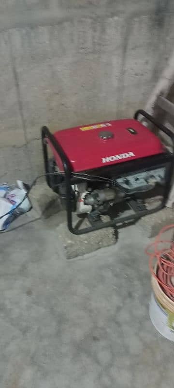 Honda generator. For contact direct Whatsapp with me:03273714177 2