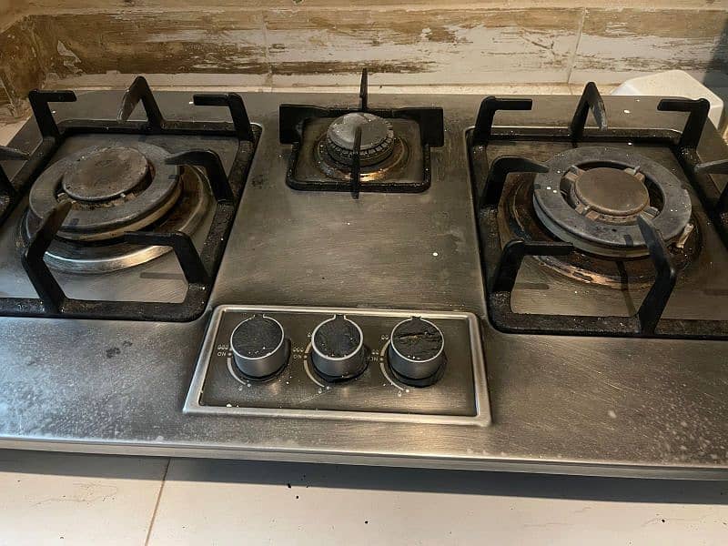 3 Burner Stove in good condition 2