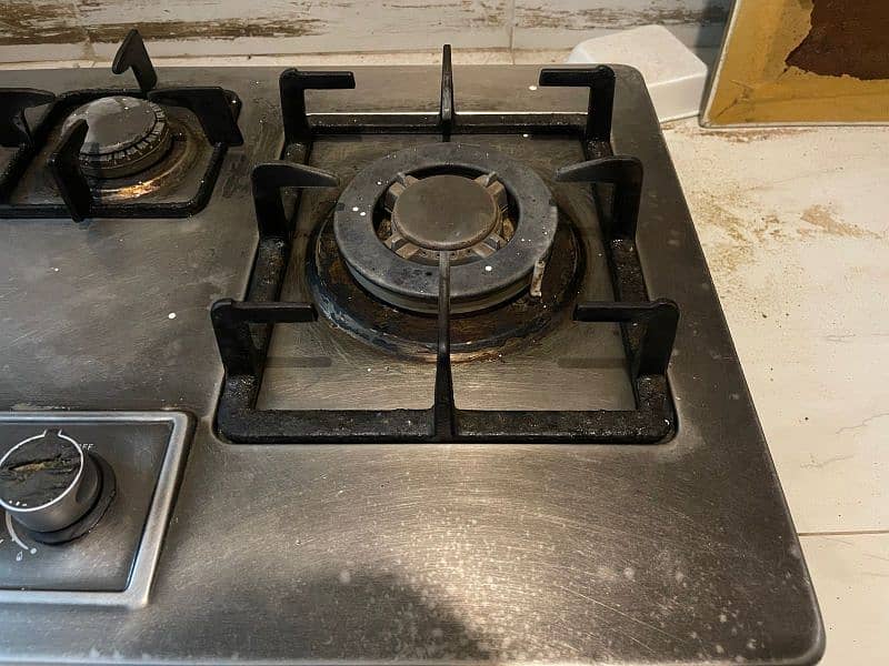 3 Burner Stove in good condition 3