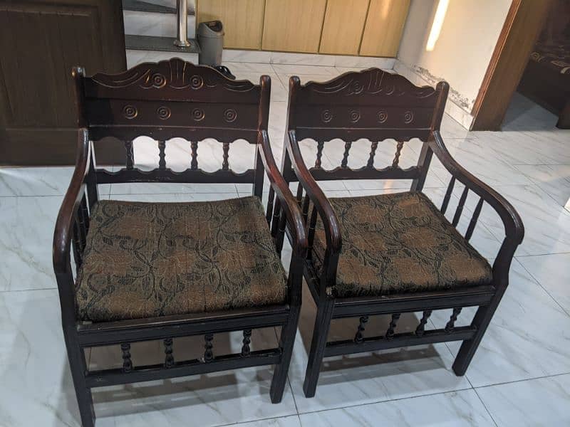 lounge chairs set 6000/- 1