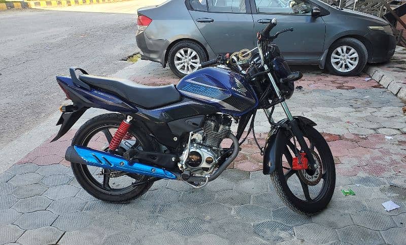 Honda CB125 F 1