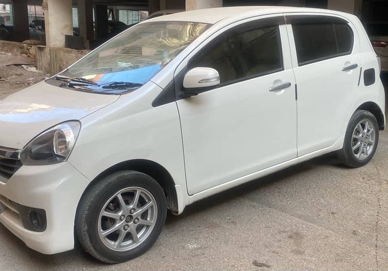 Daihatsu Mira 2013 3