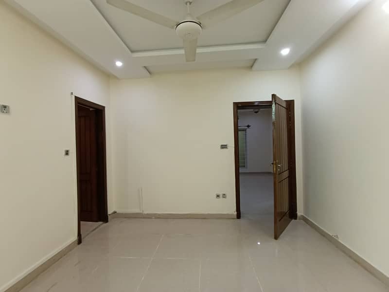 NEW UPPER PORTION IS AVAILABLE FOR RENT IN I-8 ISLAMABAD. 8