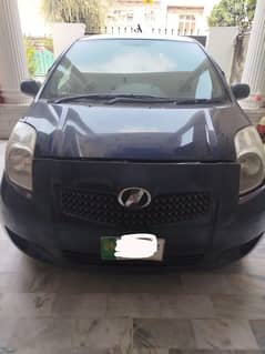 Toyota Vitz 2012