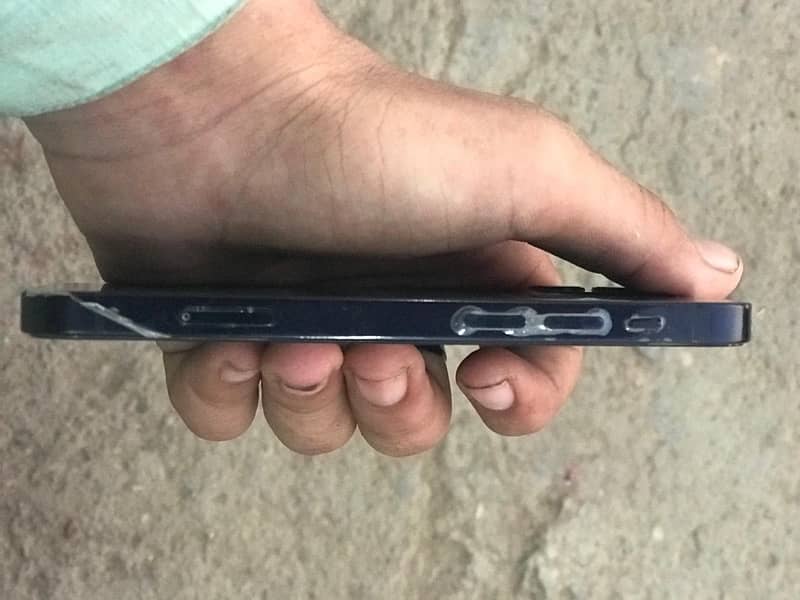 iPhone 12mini mobile ok hai 1