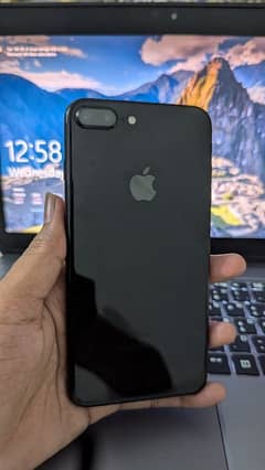 iphone 7plus 128GB pta approved. all ok. only call/whatapp. 03204667681