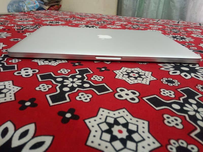 Macbook Pro Late 2014 16Gb 256Gb ssd core i7 15inch 10/10 price FNF 0