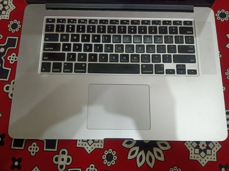 Macbook Pro Late 2014 16Gb 256Gb ssd core i7 15inch 10/10 price FNF 2