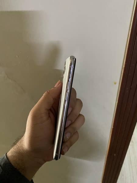 Iphone 11 pro 64gb dual sim pta 3