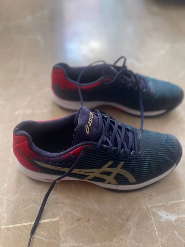 Asics Shoes Urgent sale 1