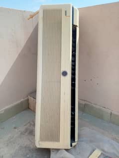 1.5 Ton AC non Inverter in Running condition. 0