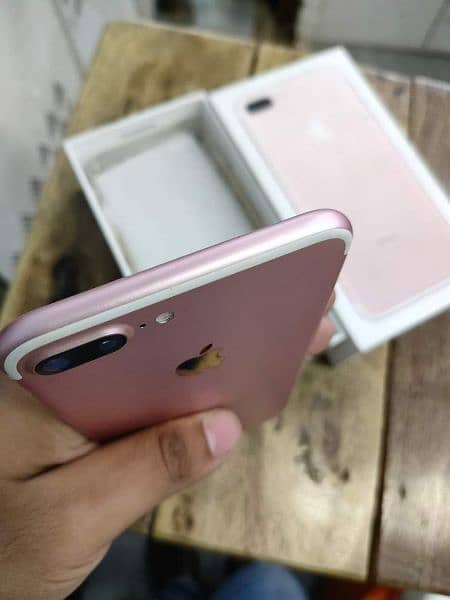 iphone 7 plus pta approved 03409540439Watsapp 1