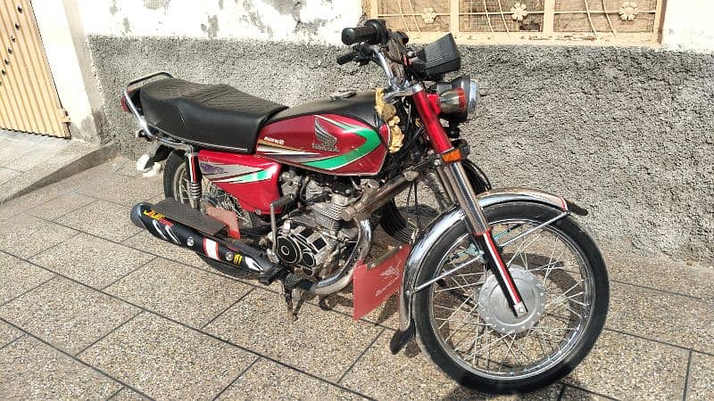 Honda CG125 2014 6