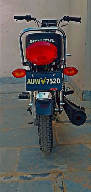 A1 condition Honda 125 lush push condition 9