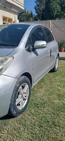 Toyota Vitz 2009 2