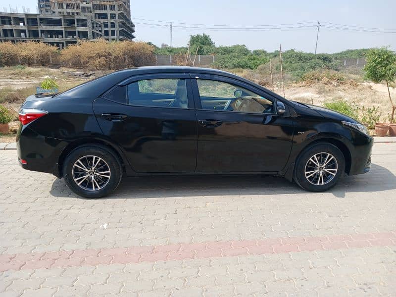 Toyota Corolla GLI 2018 automatic 2