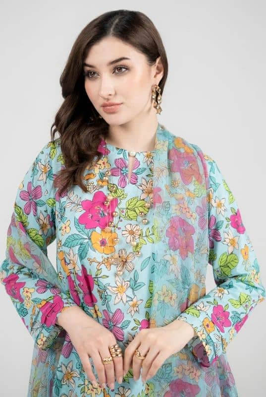 Beautiful unstitched Lawn suit/dress 0