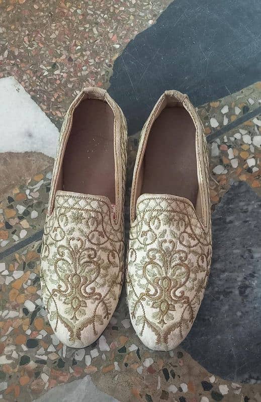 khussa shoes good condition 1