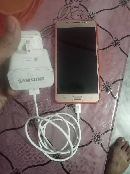 urgent sale Samsung j5 Ten 6