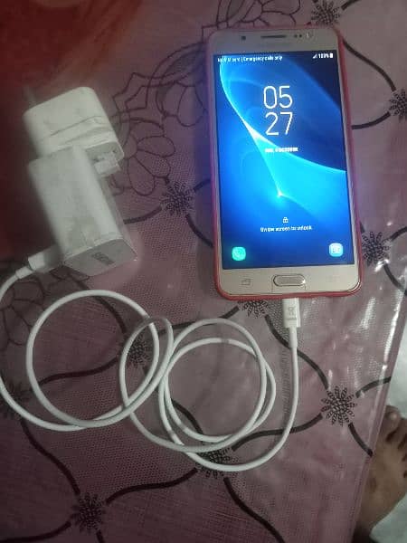 urgent sale Samsung j5 Ten 8