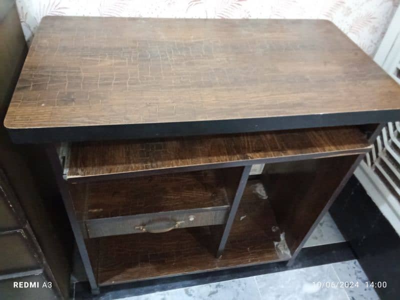 wooden computer table for sale 1