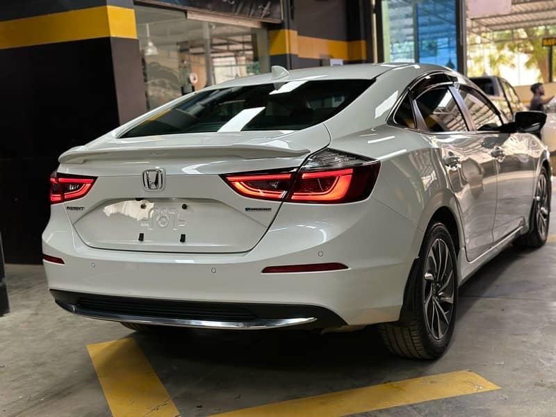 Honda Insight 2019 EX 4