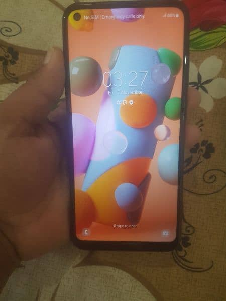 I am selling samsung A11 mobile. 03289203346 2