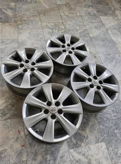 alloy rims with new tyres