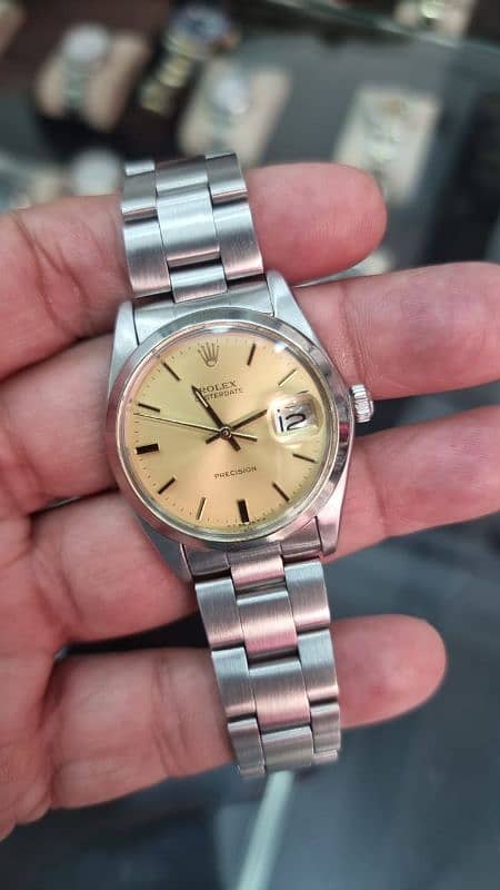 sell your watch we buy new used old gold watches Rolex omega cartier 7