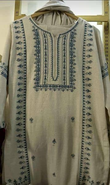 brand new 3pc suit khadi net. 100% good quilty 2