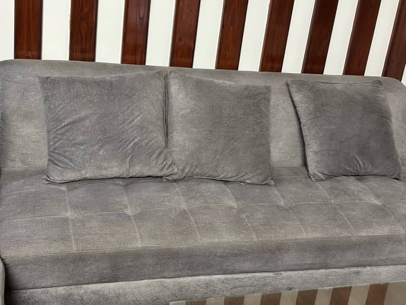 Luxury L-Shape Sofa – Just Like New, Perfect Condition 3