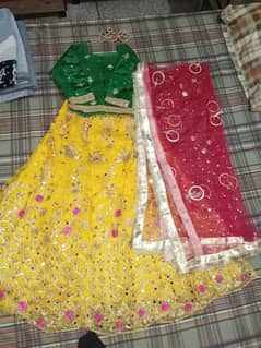 3 piece mehndi lehnga for sale 0