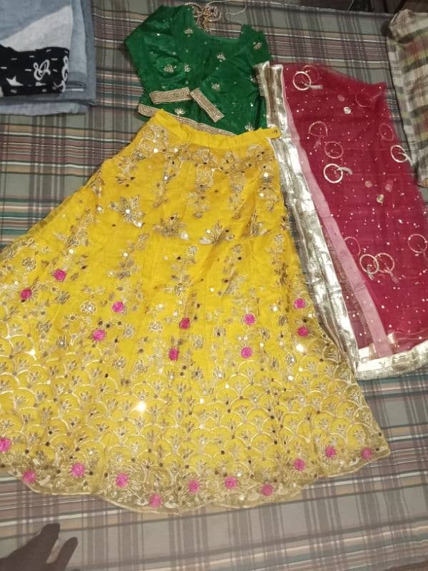 3 piece mehndi lehnga for sale 3