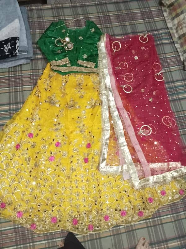 3 piece mehndi lehnga for sale 4