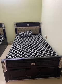 2 Single beds with mattress