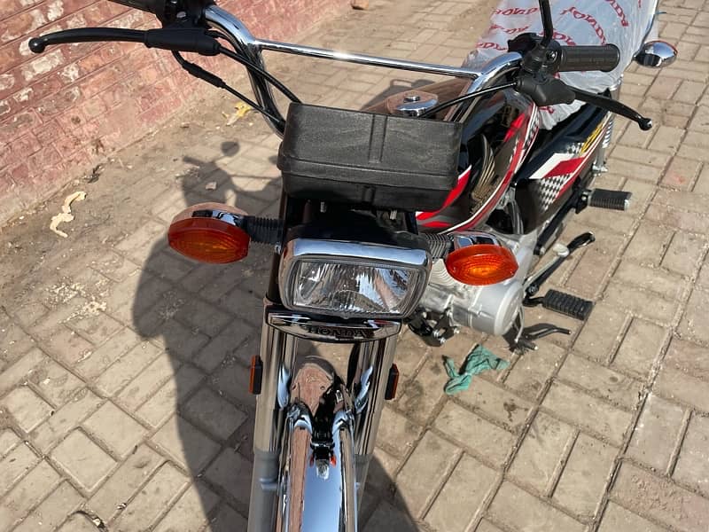 Honda  CG 125 open letter  only 402 kilometres use 16