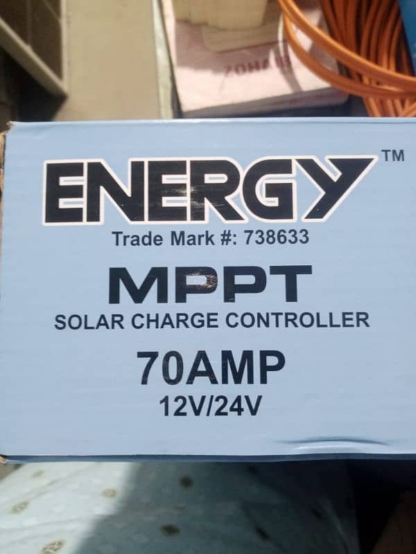 MPPT /  Hybrid Solar Battery Charger 4