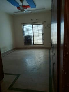 running hostel building for rent setup for sale very good location near ibex univriesty profitable setup