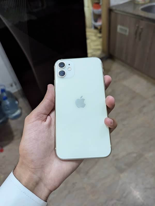 IPHONE 11 1