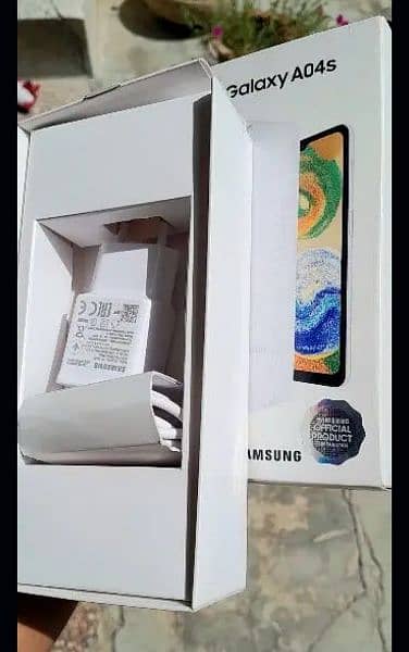 Samsung Ao4 4/128 with box and charger 1