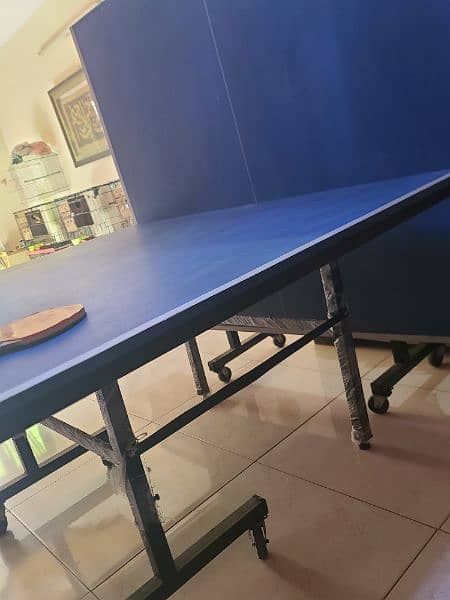 foldable Table tennis almost new never used 2