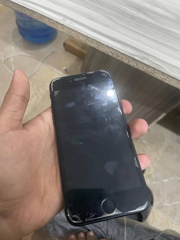 IPhone 7 32gb pta approved all ok urgent sale 2