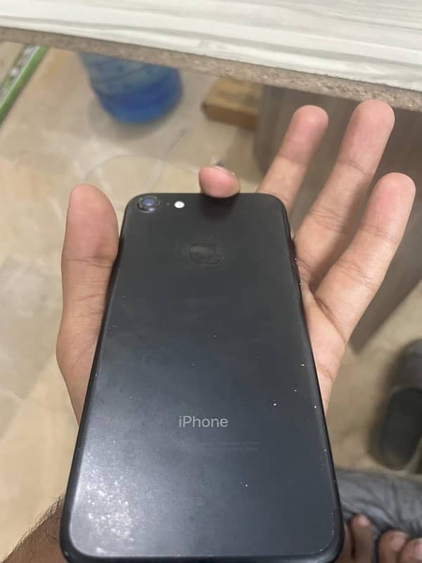 IPhone 7 32gb pta approved all ok urgent sale 12