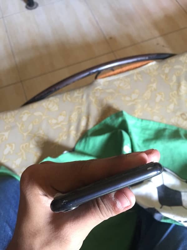 IPhone 7 32gb pta approved all ok urgent sale 15