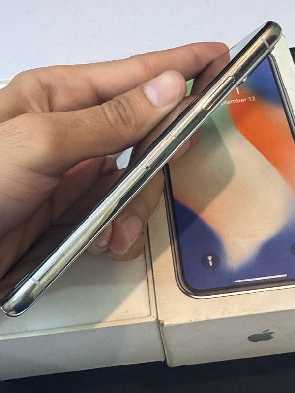 Iphone X 64Gb PTA Approved With Box 4