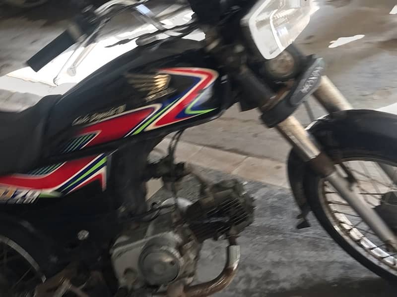 HONDA CD-70 ModeL 2017 October karachi. 1