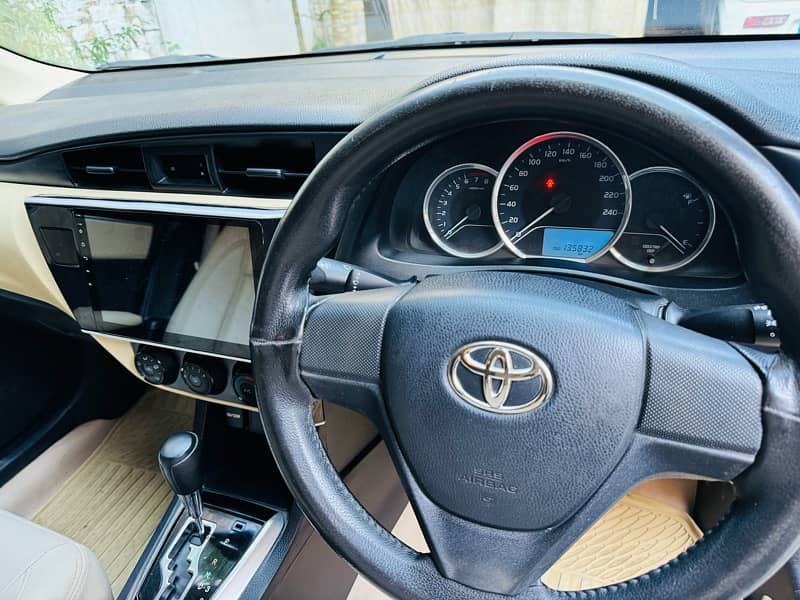 Toyota Corolla GLI 2019 Automatic 10