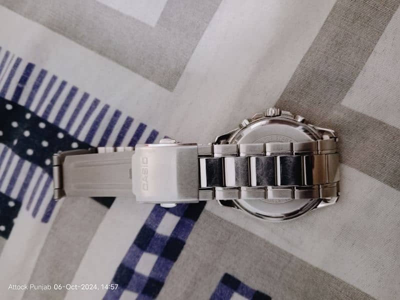 Casio Original watch in good condition 3