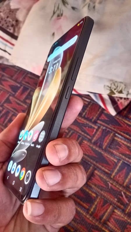 vivo v29e 10+10 condition bilkul new 6 month waruntty 4