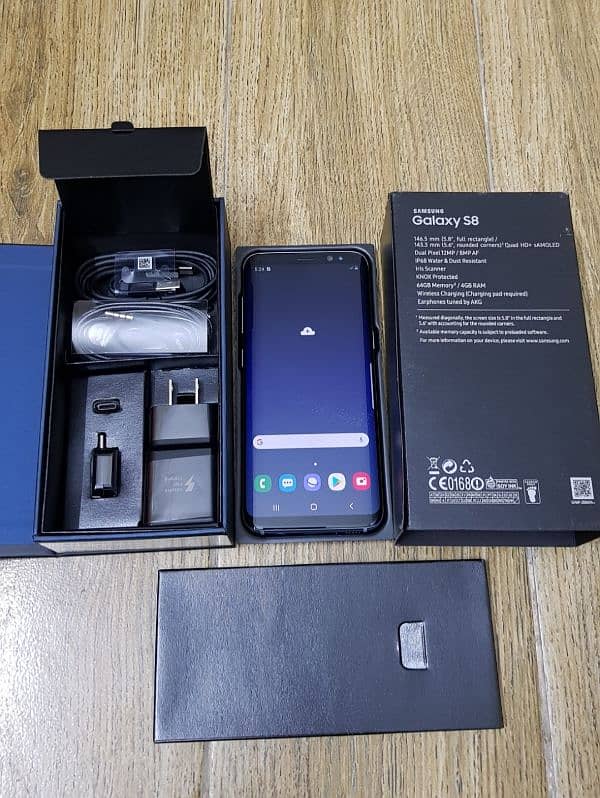 Samsung Galaxy S8 Snapdragon ( Compelet Box all accessories ) 7